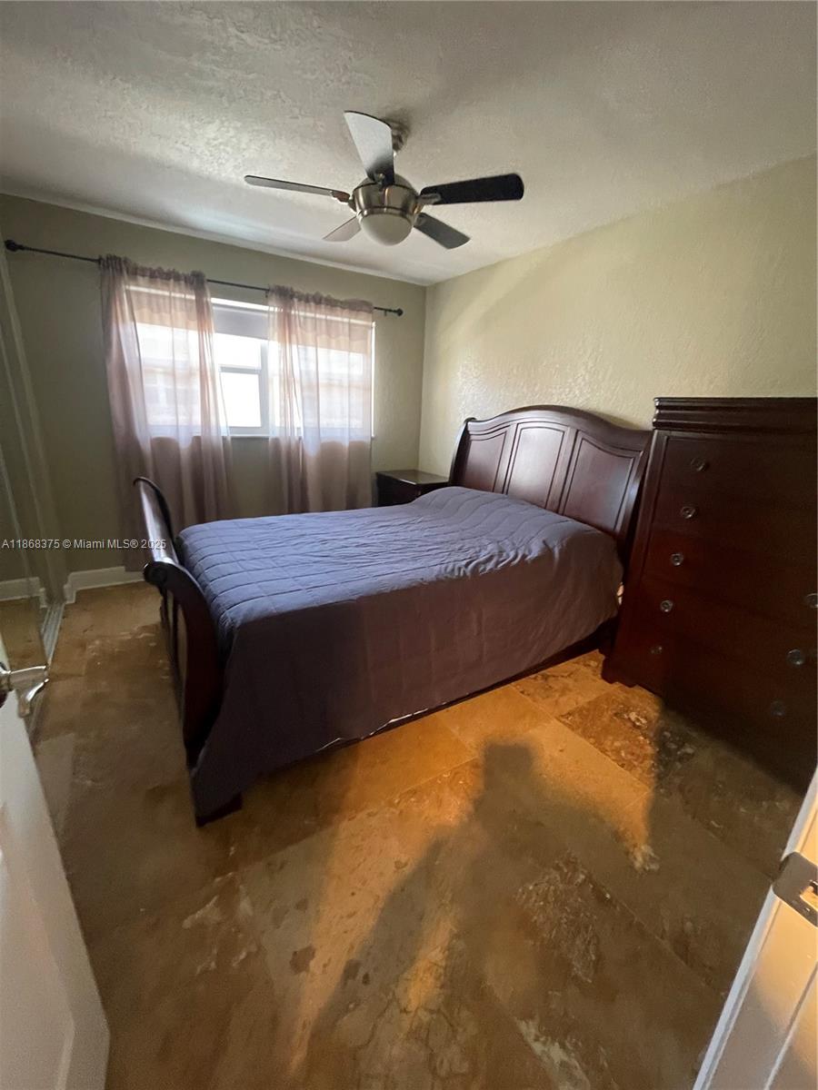 FOURTH GULFSTREAM GARDEN - Residential Lease