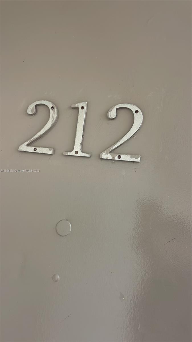 FOURTH GULFSTREAM GARDEN - Residential Lease