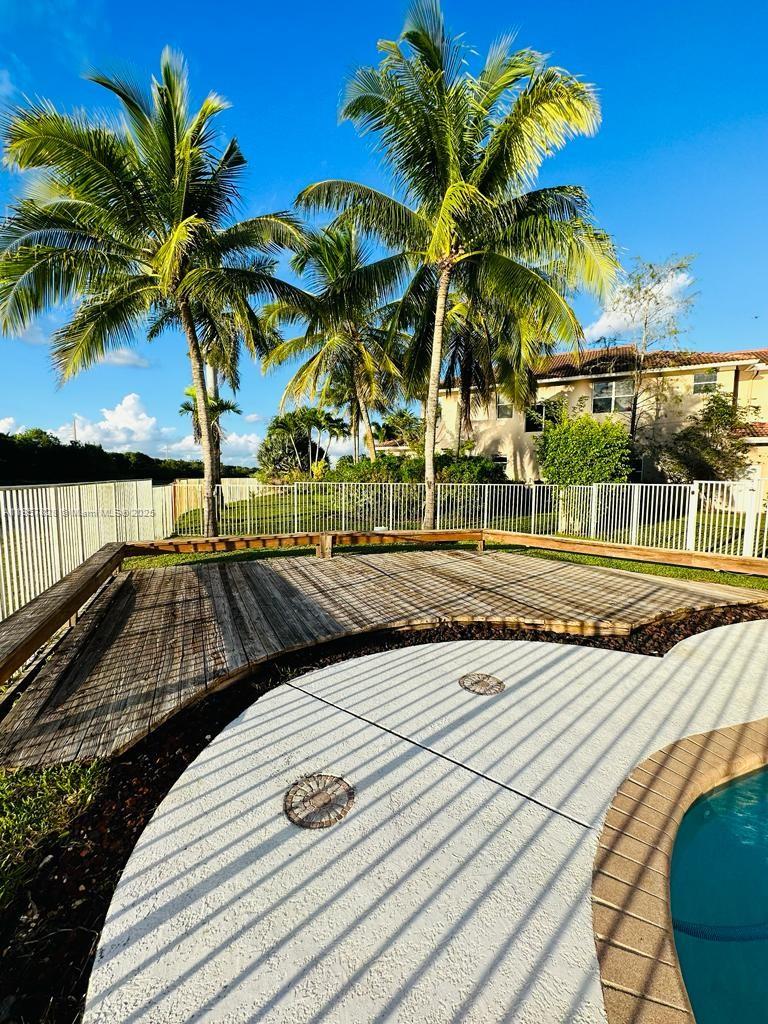 SECTOR 7-PARCEL Q - Residential