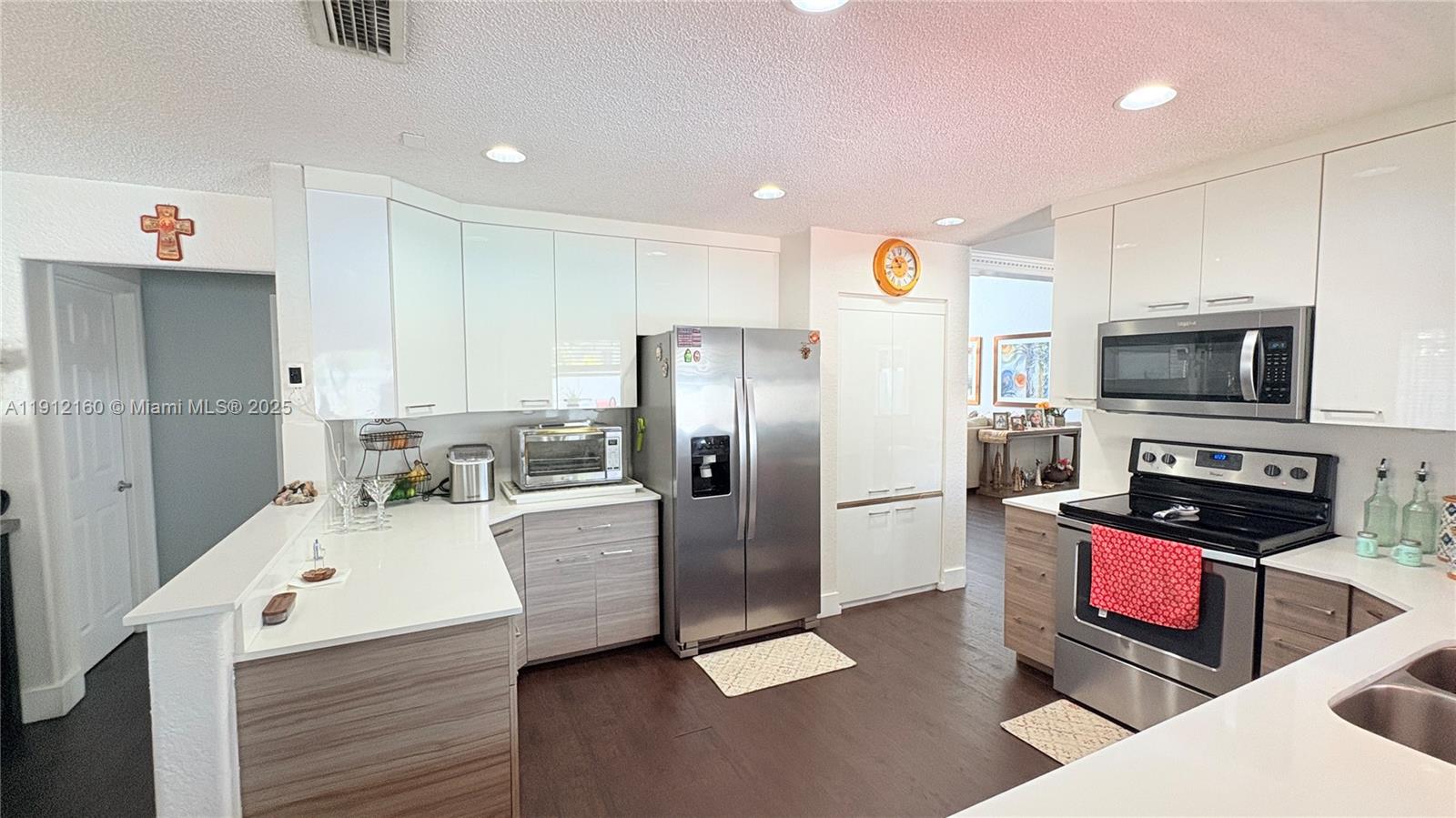 SILVER LAKES AT PEMBROKE - Residential