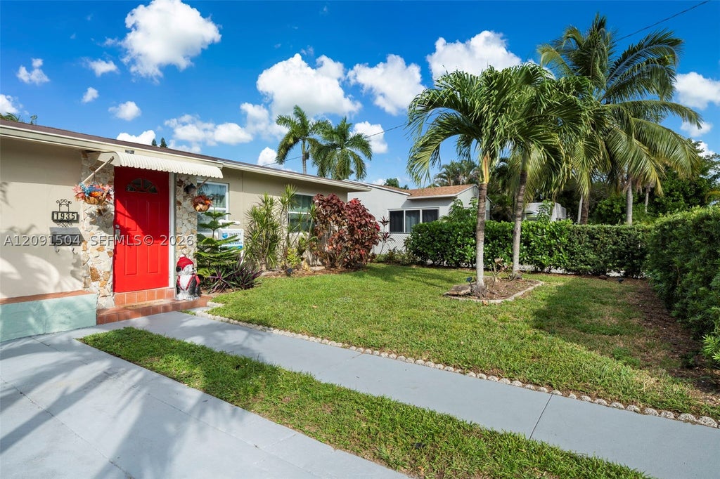 Photo of 1935 Arthur St, Hollywood, FL 33020 (MLS # A12091504)