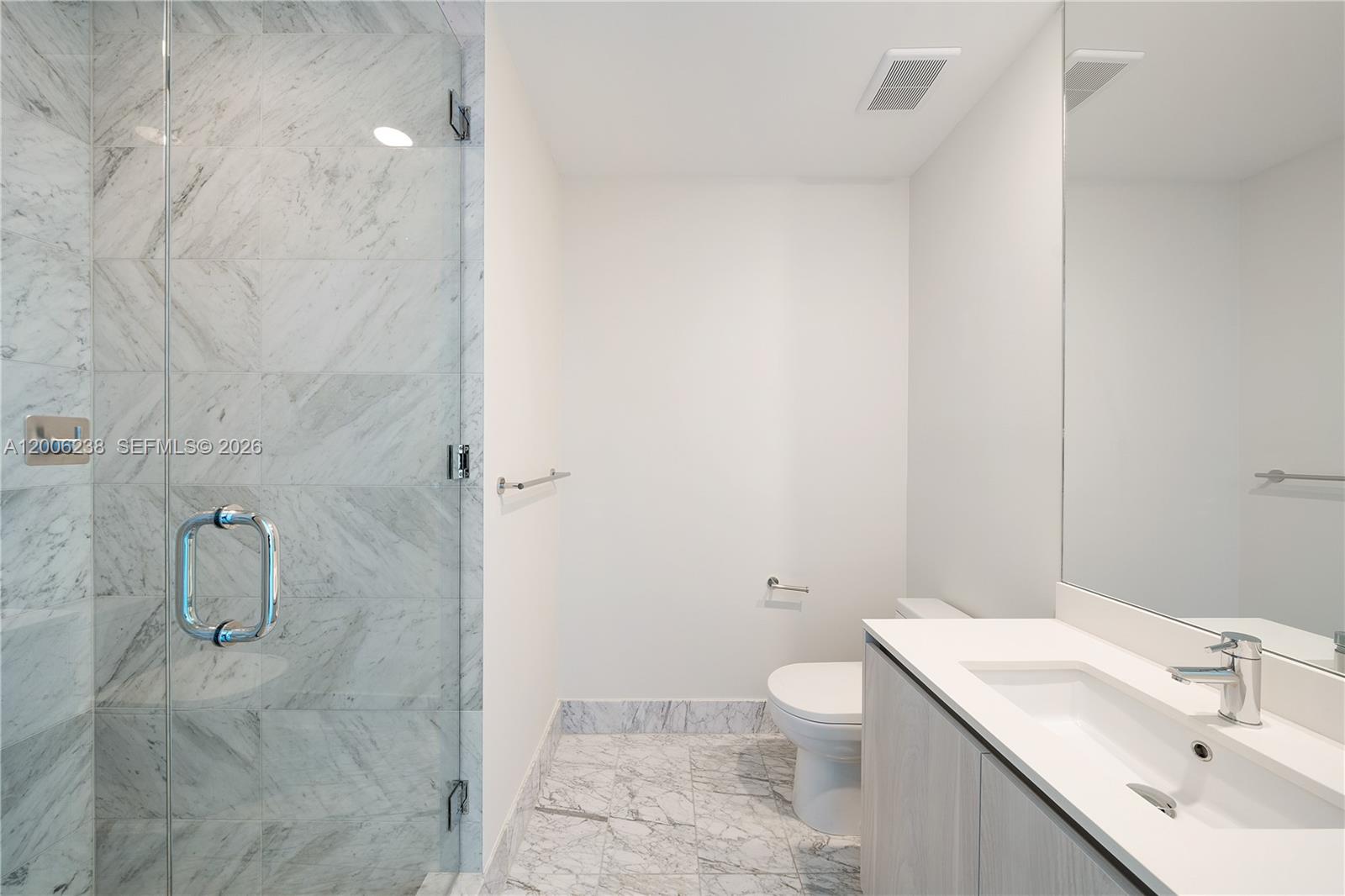 ONE PARAISO CONDO - Residential