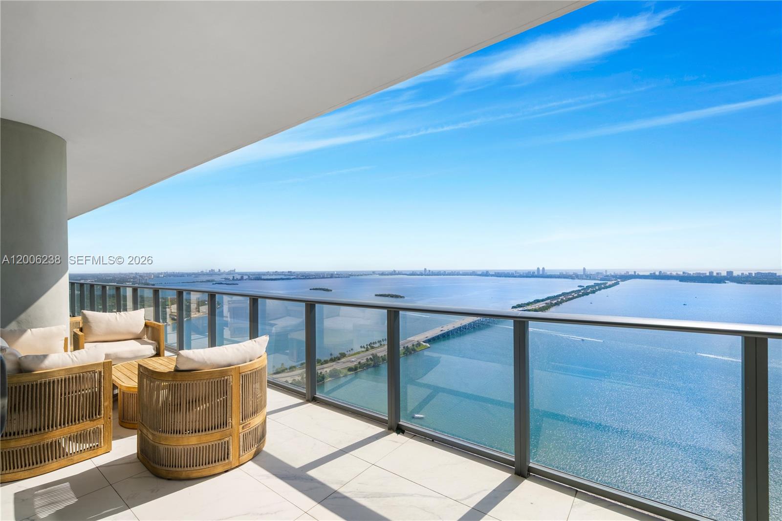 ONE PARAISO CONDO - Residential