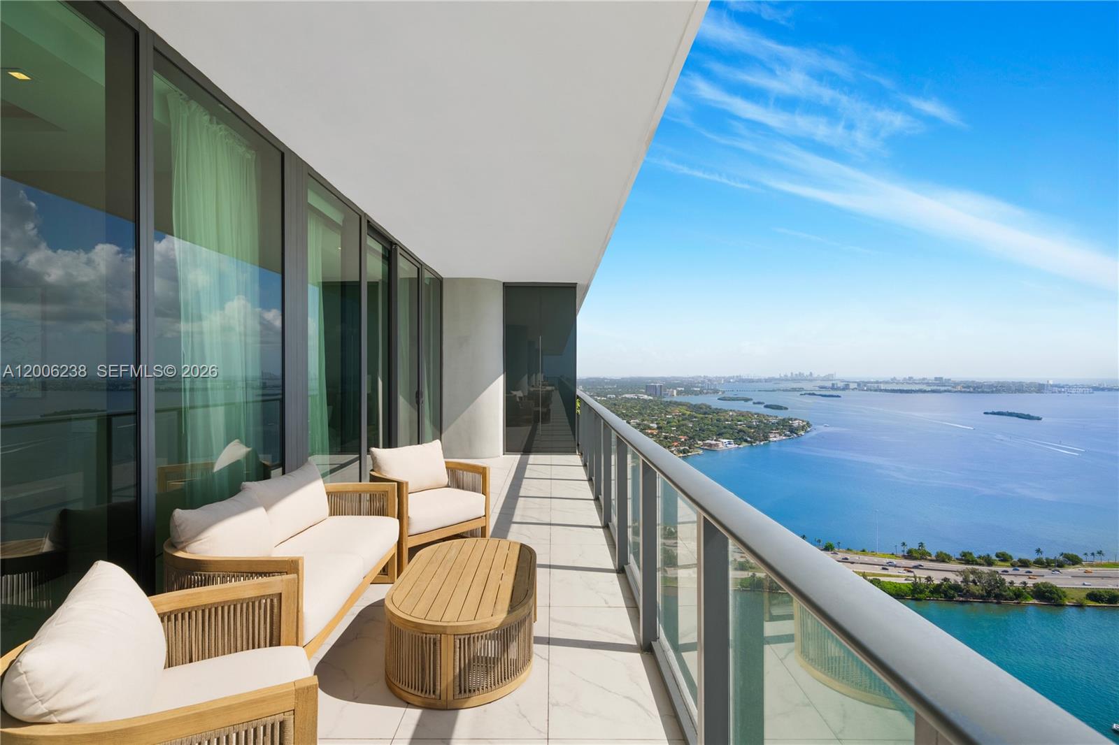 ONE PARAISO CONDO - Residential