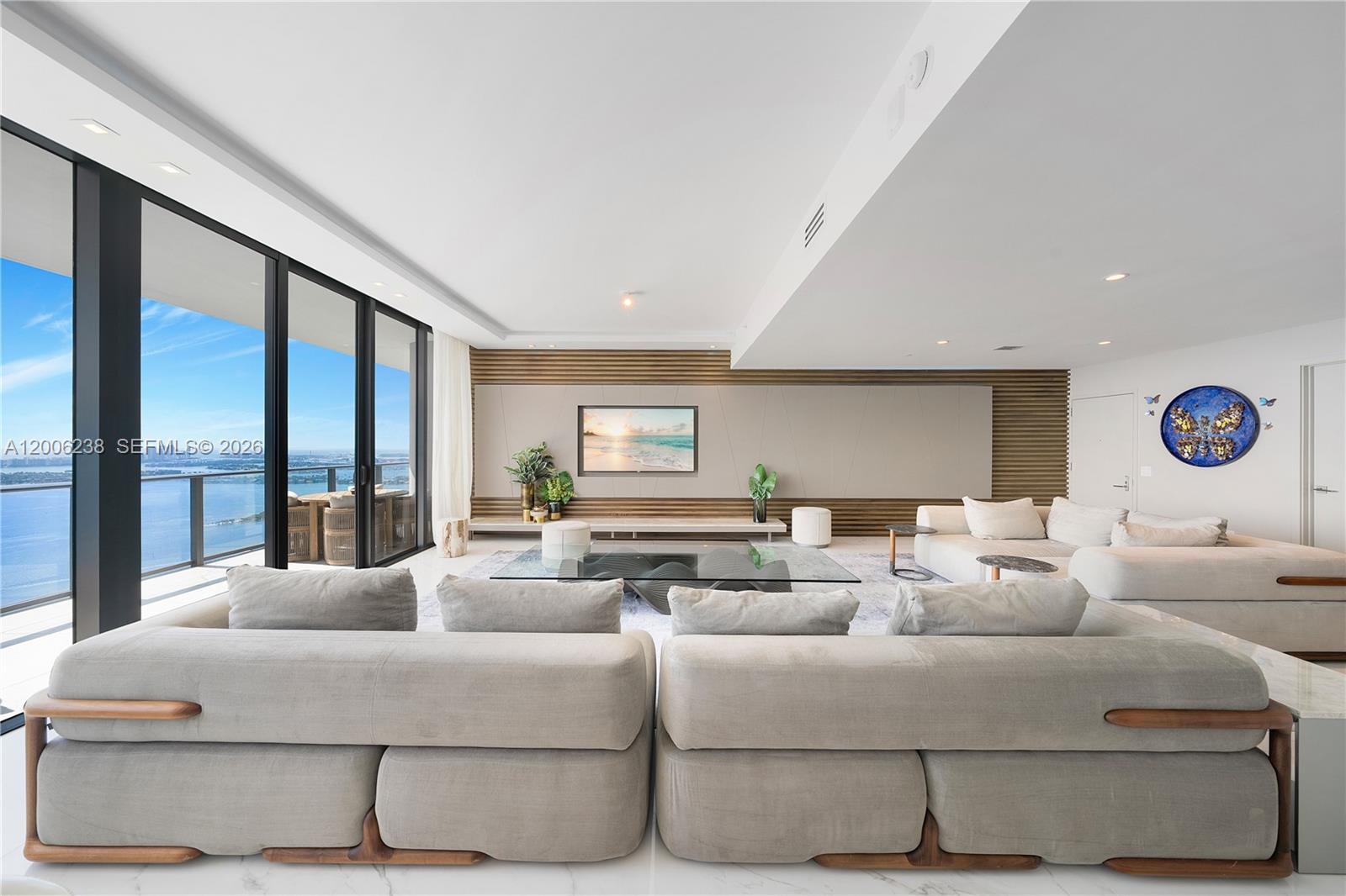 ONE PARAISO CONDO - Residential