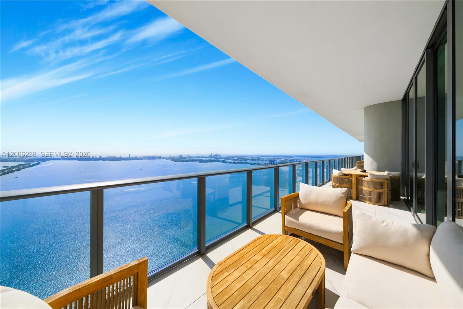 ONE PARAISO CONDO - Residential