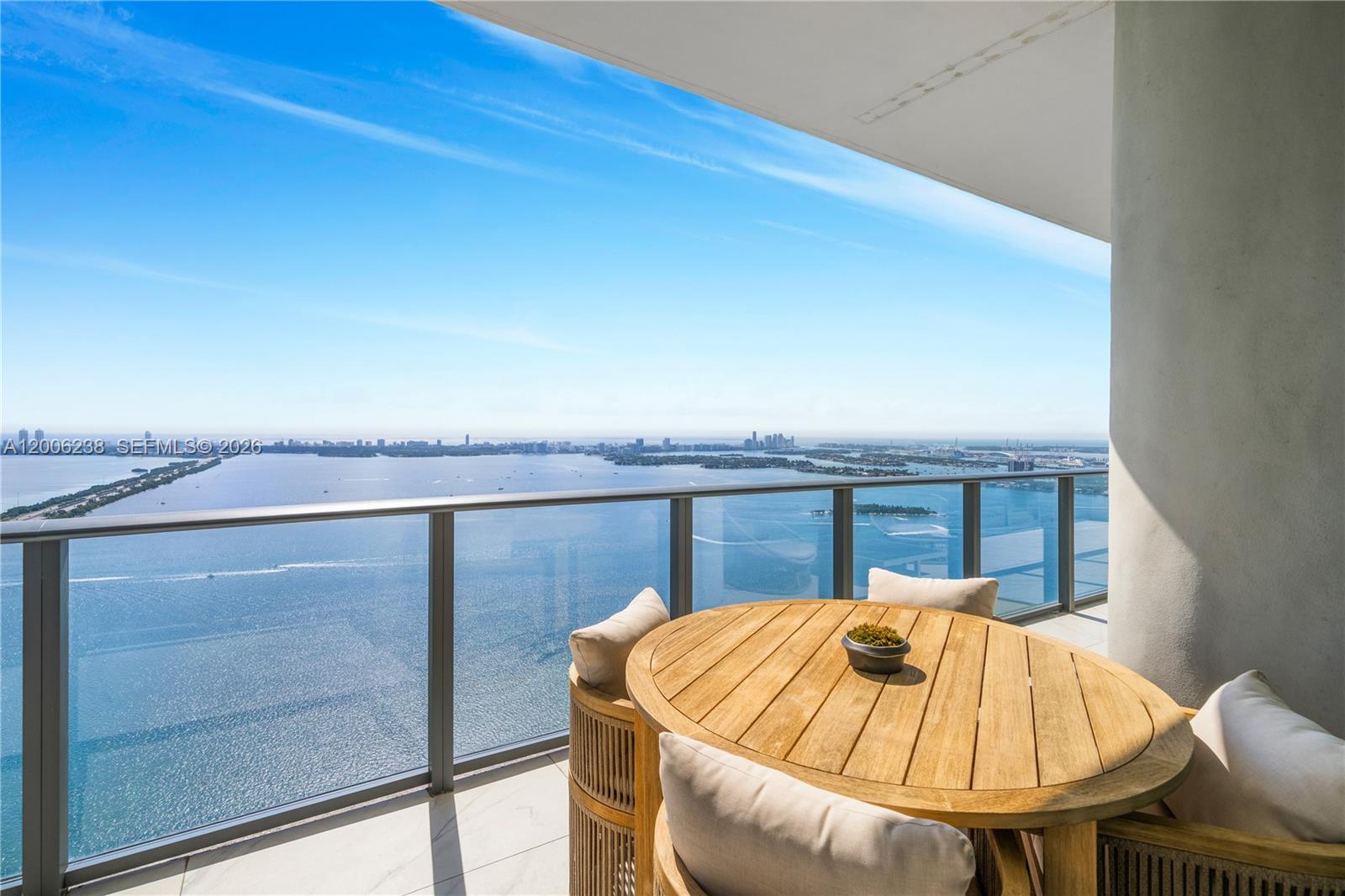 ONE PARAISO CONDO - Residential