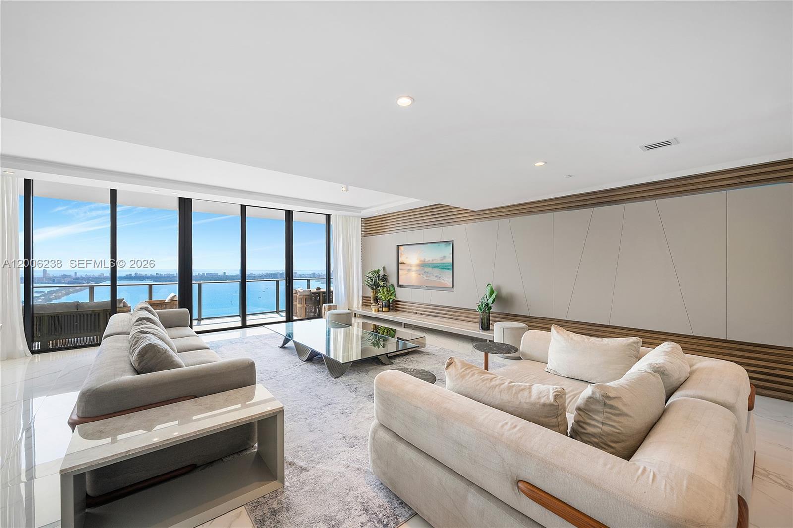 ONE PARAISO CONDO - Residential