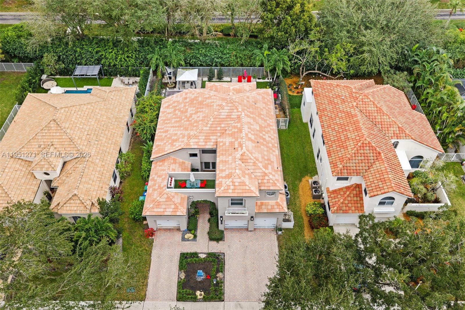 EMBASSY LAKES PHASE II - Residential