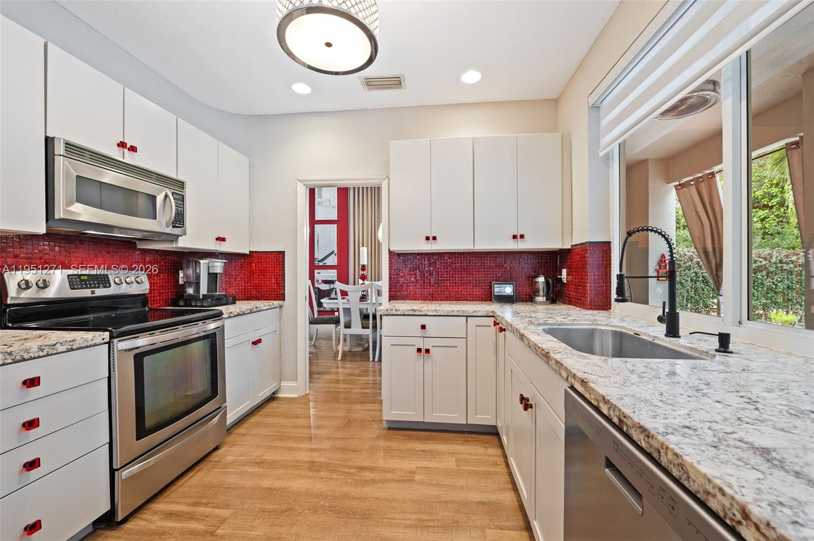 EMBASSY LAKES PHASE II - Residential