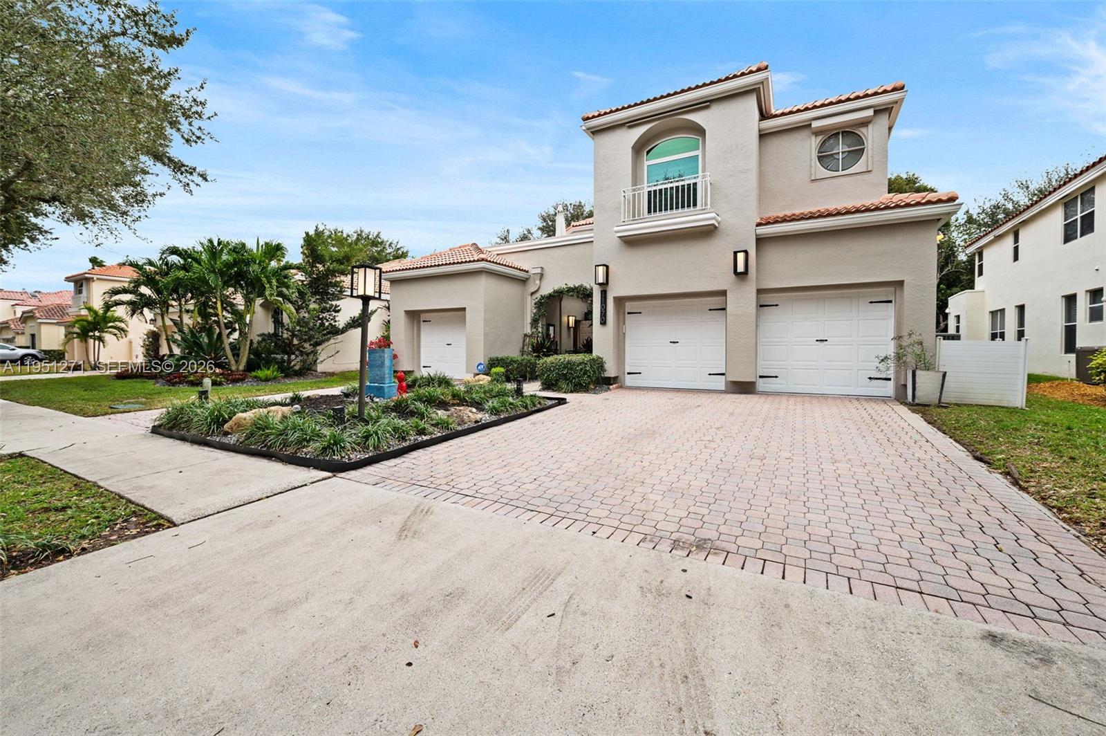 EMBASSY LAKES PHASE II - Residential