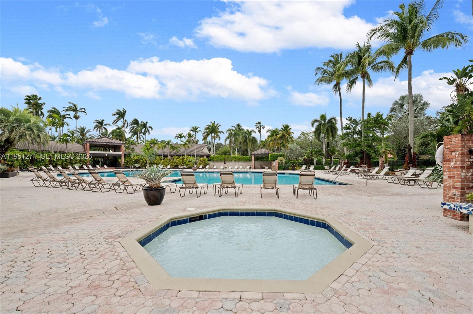 EMBASSY LAKES PHASE II - Residential