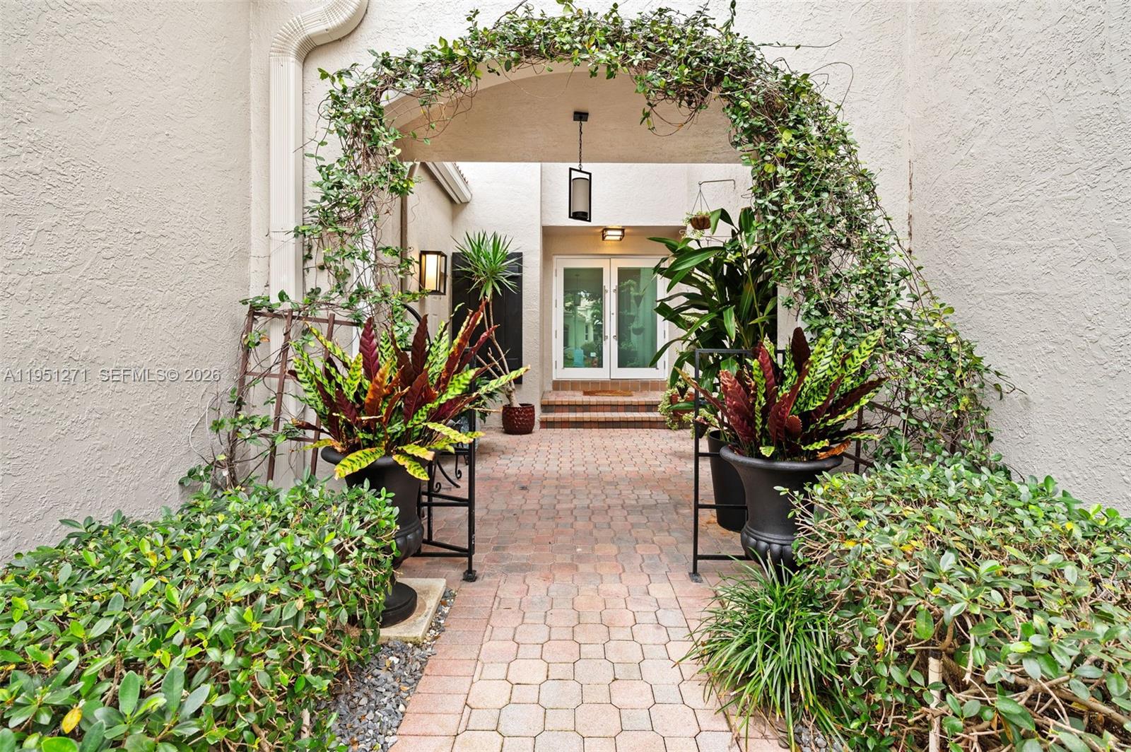 11070 Minneapolis Dr