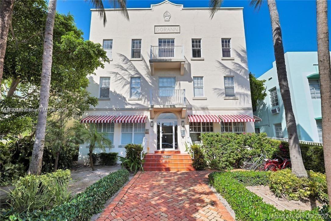 Looking for a home or and investment property, this one bedroom one bath condo is ideally located in the heart of Miami Beach. It's conveniently located blocks away from Espanola Way and the beach, and just a couple blocks from Lincoln Road. Fully renovated including kitchen,, new flooring