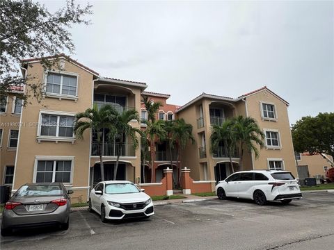 Photo of 6340 NW 114th Ave #123, Doral, FL 33178 (MLS # A11930771)