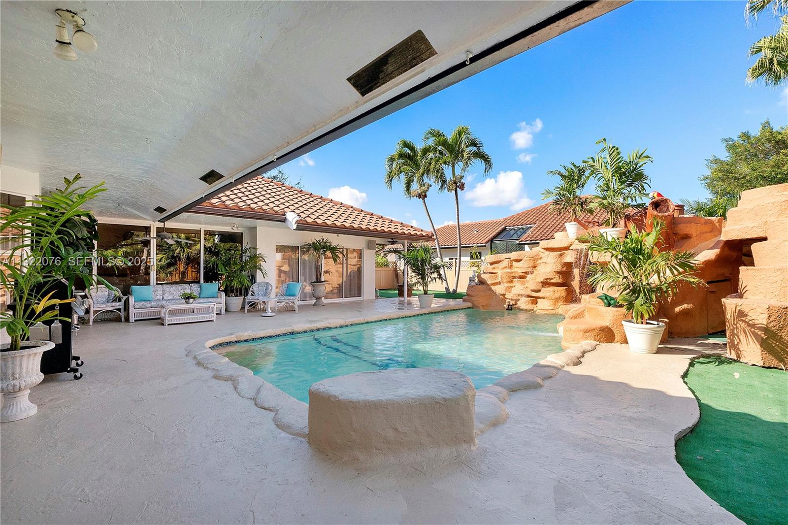 WOODLANDS SEC 2 - Residential