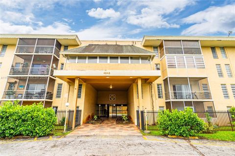 A home in Lauderdale Lakes