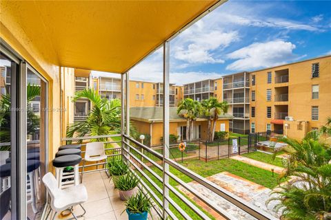 A home in Lauderdale Lakes