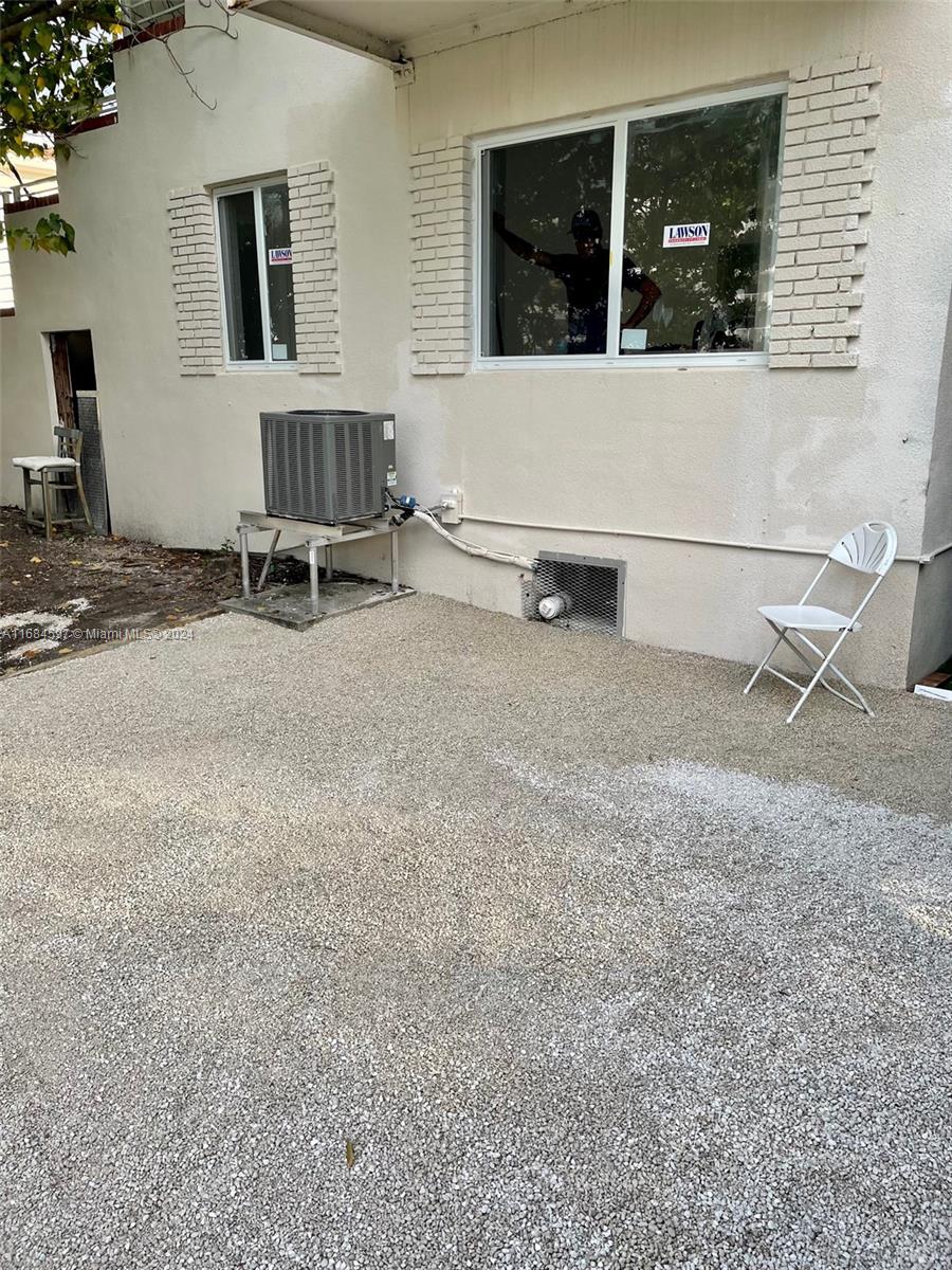 MARSEILLES CONDO - Residential