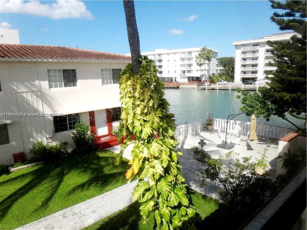MARSEILLES CONDO - Residential