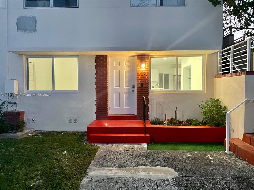 1/1 Complete remodeled Modern Corner Unit on first floor with Breathtaking views of the intercostal from all windows With Porcelain Floors, Wood Cabinets, Quartz with waterfall. New Stainless Steel Appliances, Bathroom Remodeled with Rain shower. New Doors. Back Patio for enjoyment BBQ, water sports, sunbathing, Fishing, or Boating with Intercostal canal with Ocean Access.  Remodeling done to Code with Permits. 
Hurry Wont Last!