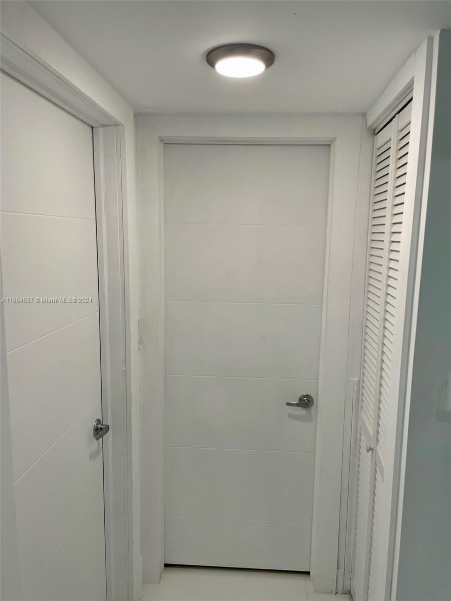 MARSEILLES CONDO - Residential
