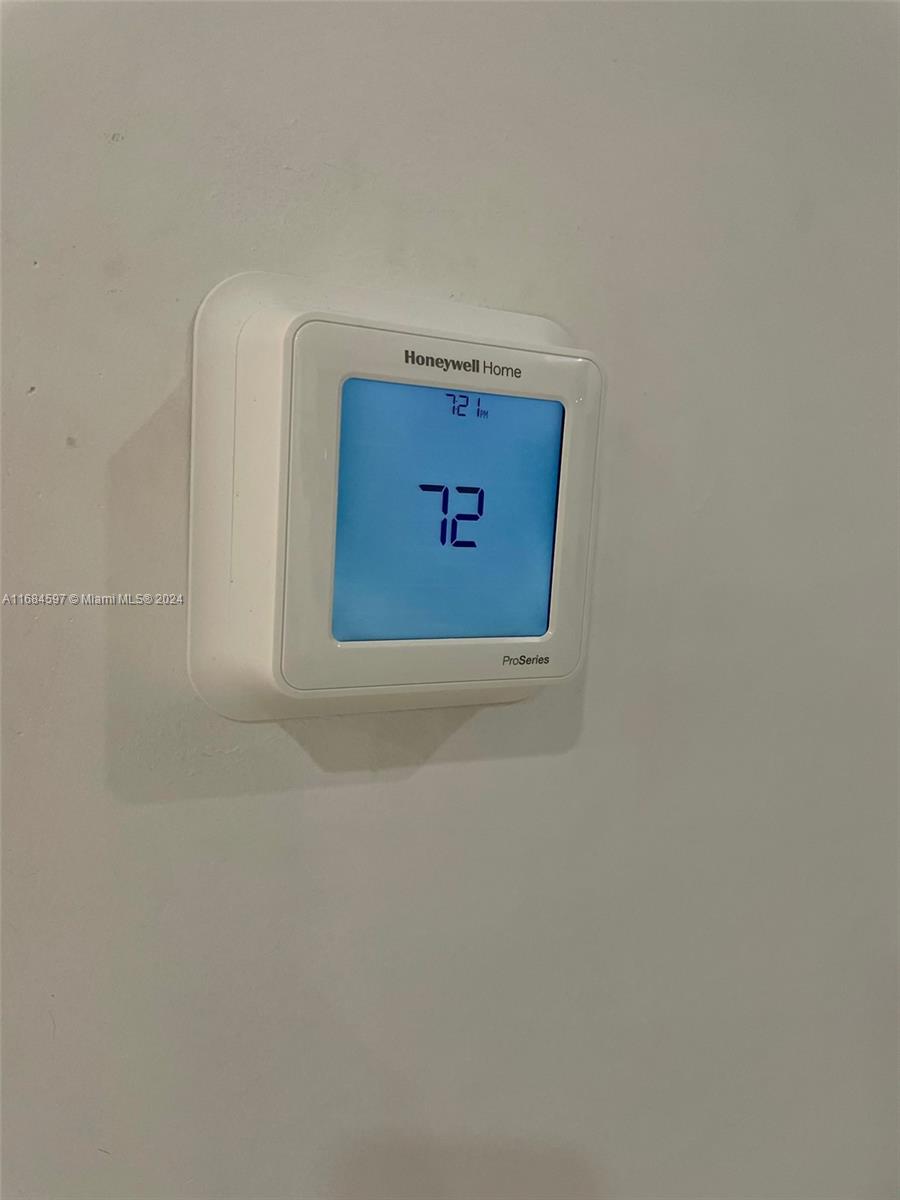 MARSEILLES CONDO - Residential