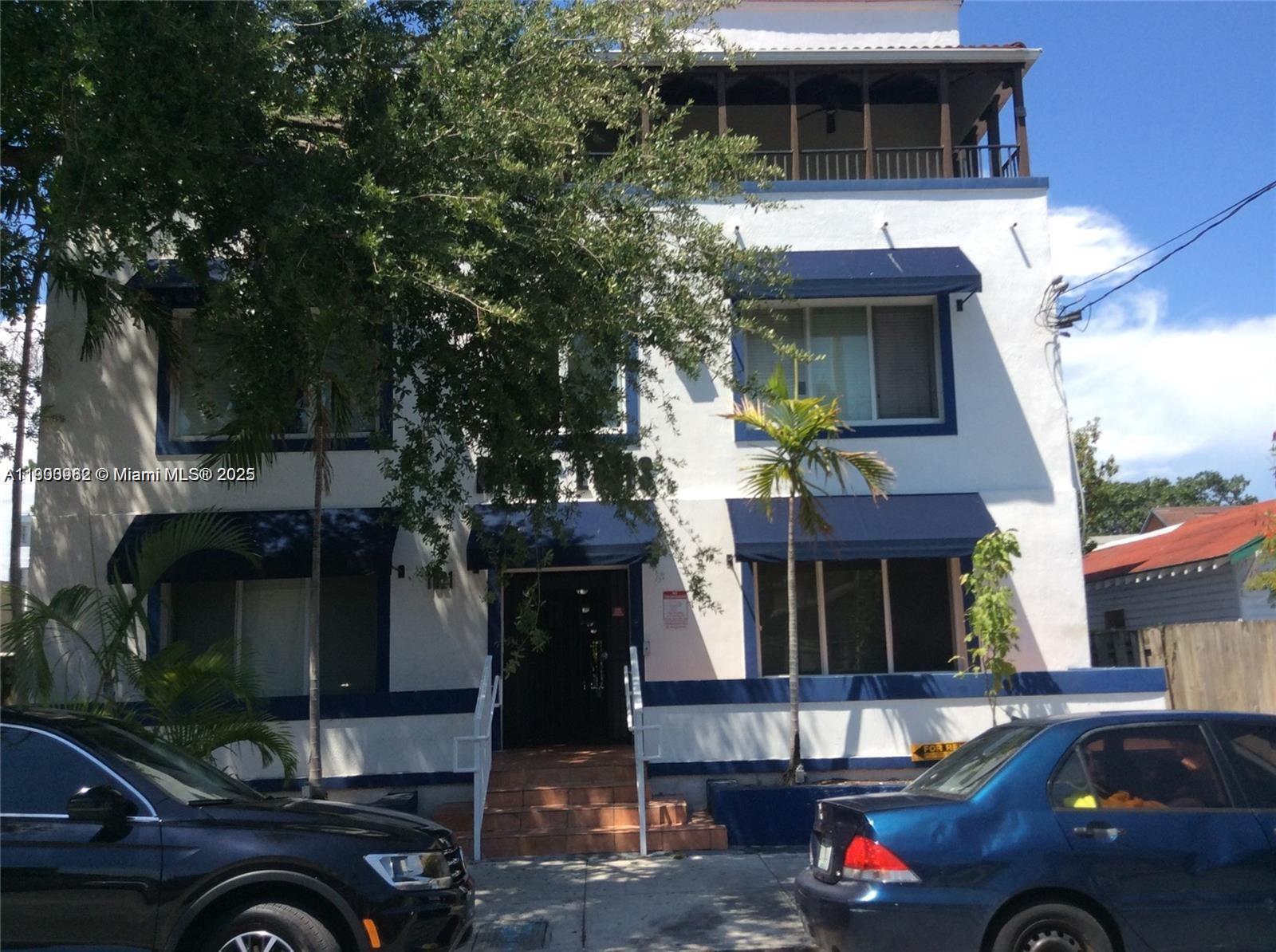 1021 NW 3rd St 206, Miami, FL, 33128/$110,000 2 1021 NW 3rd St 206