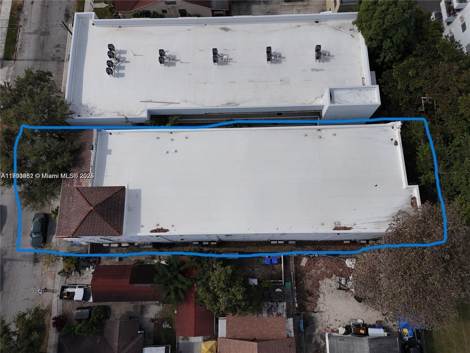 1021 NW 3rd St 206, Miami, FL, 33128/$110,000 4 1021 NW 3rd St 206