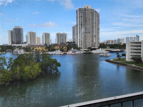 A home in Aventura