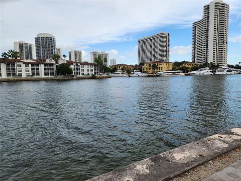 A home in Aventura