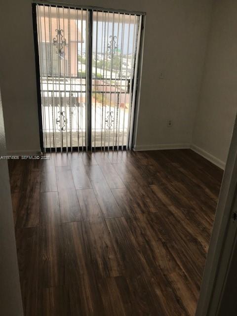 WESTLAND VILLAGE CONDO V - Residential