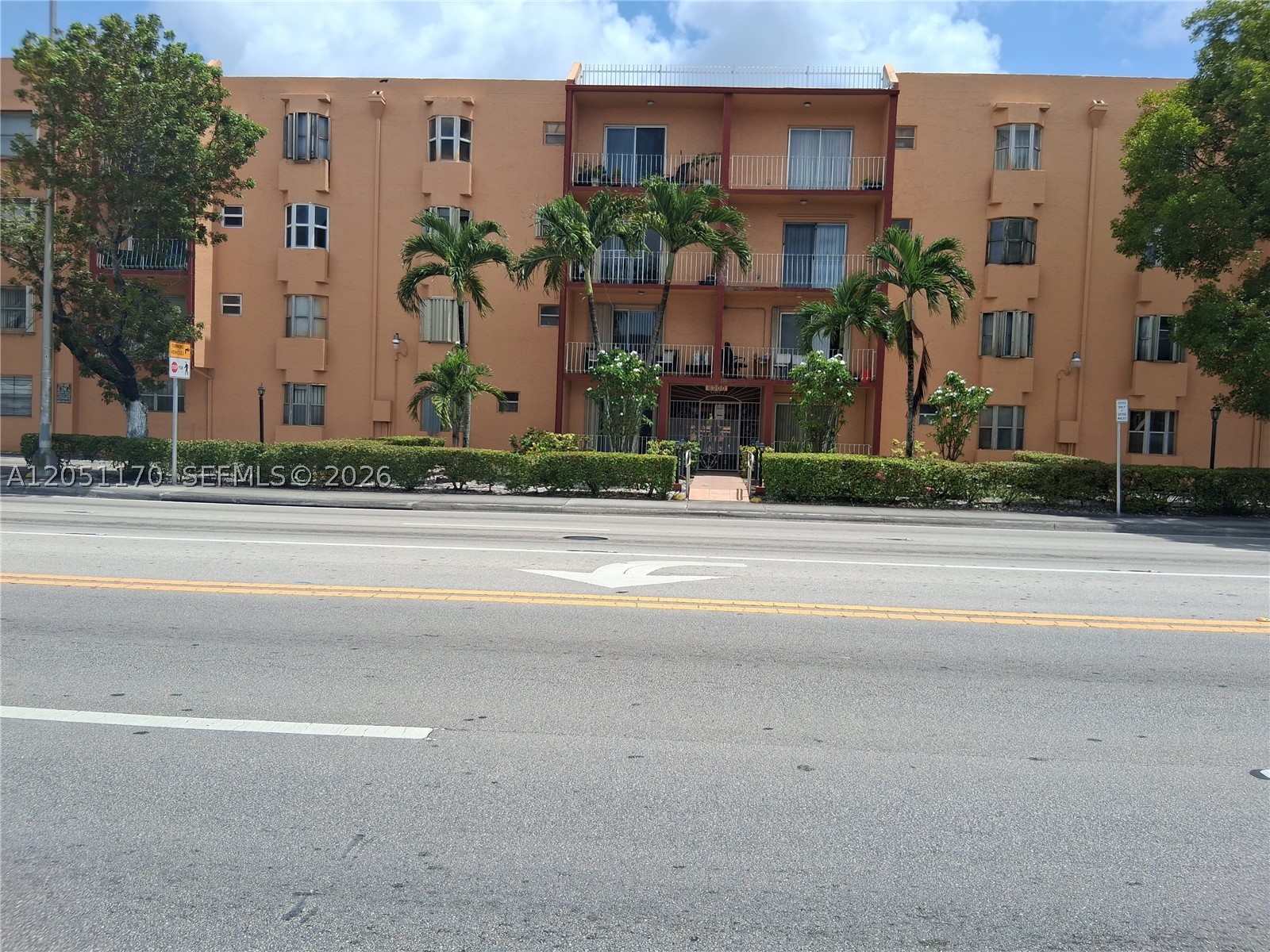 Photo 1 of 33 — 6200 W Flagler St 305, Miami, FL 33144