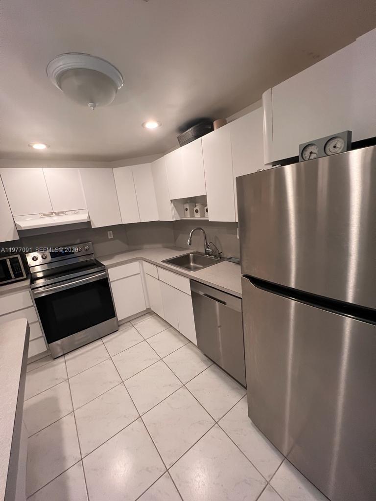 ARLEN HOUSE CONDO - Residential Lease