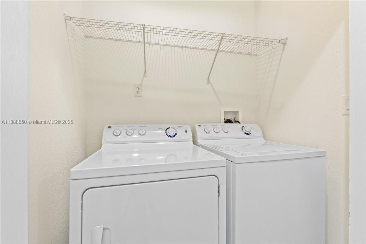 VENETIAN PARC WEST - Residential