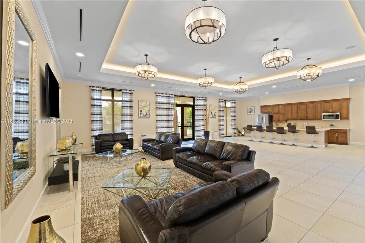 VENETIAN PARC WEST - Residential