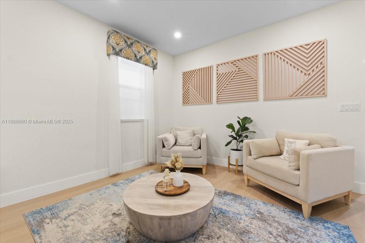 VENETIAN PARC WEST - Residential