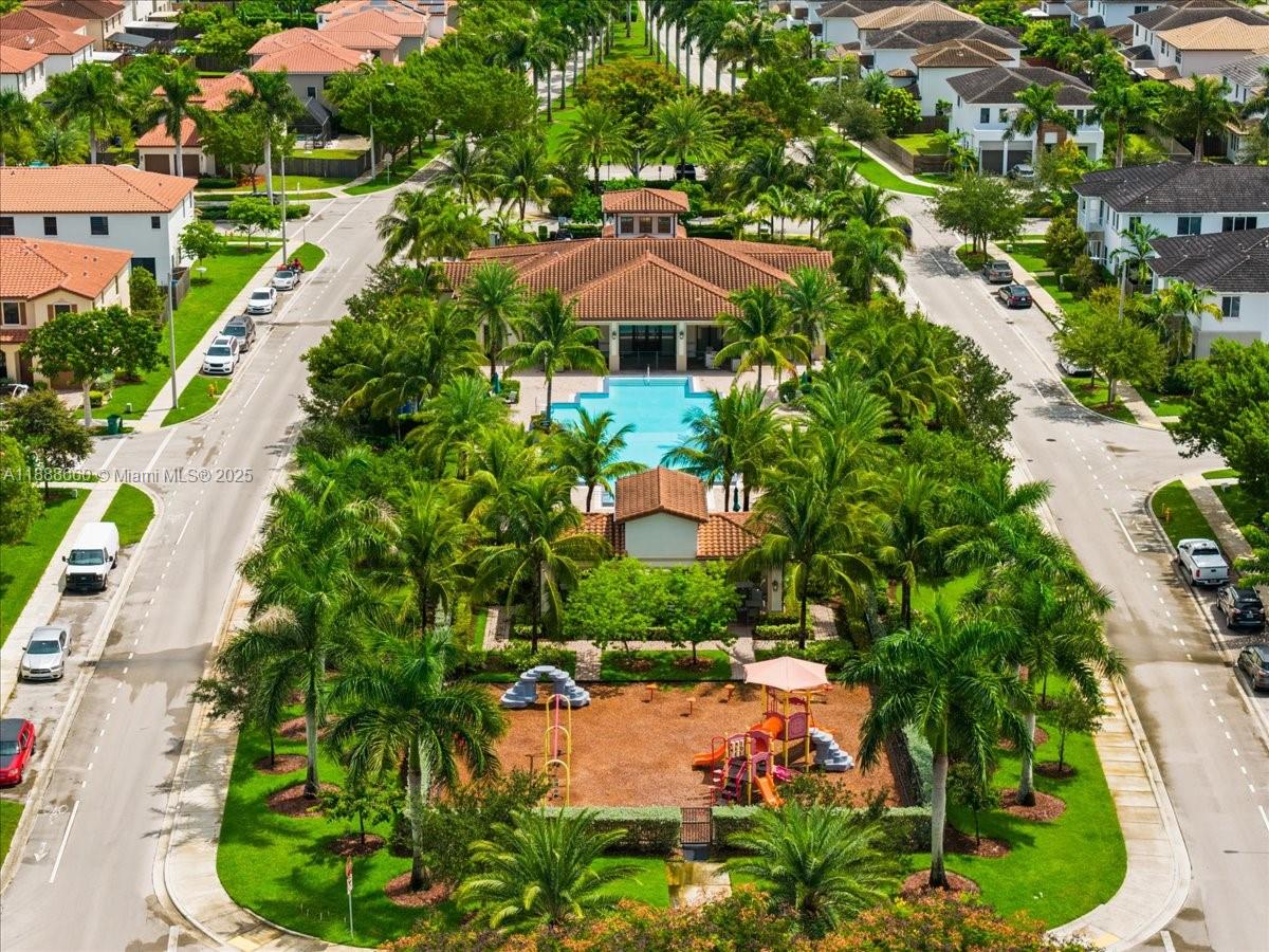 VENETIAN PARC WEST - Residential