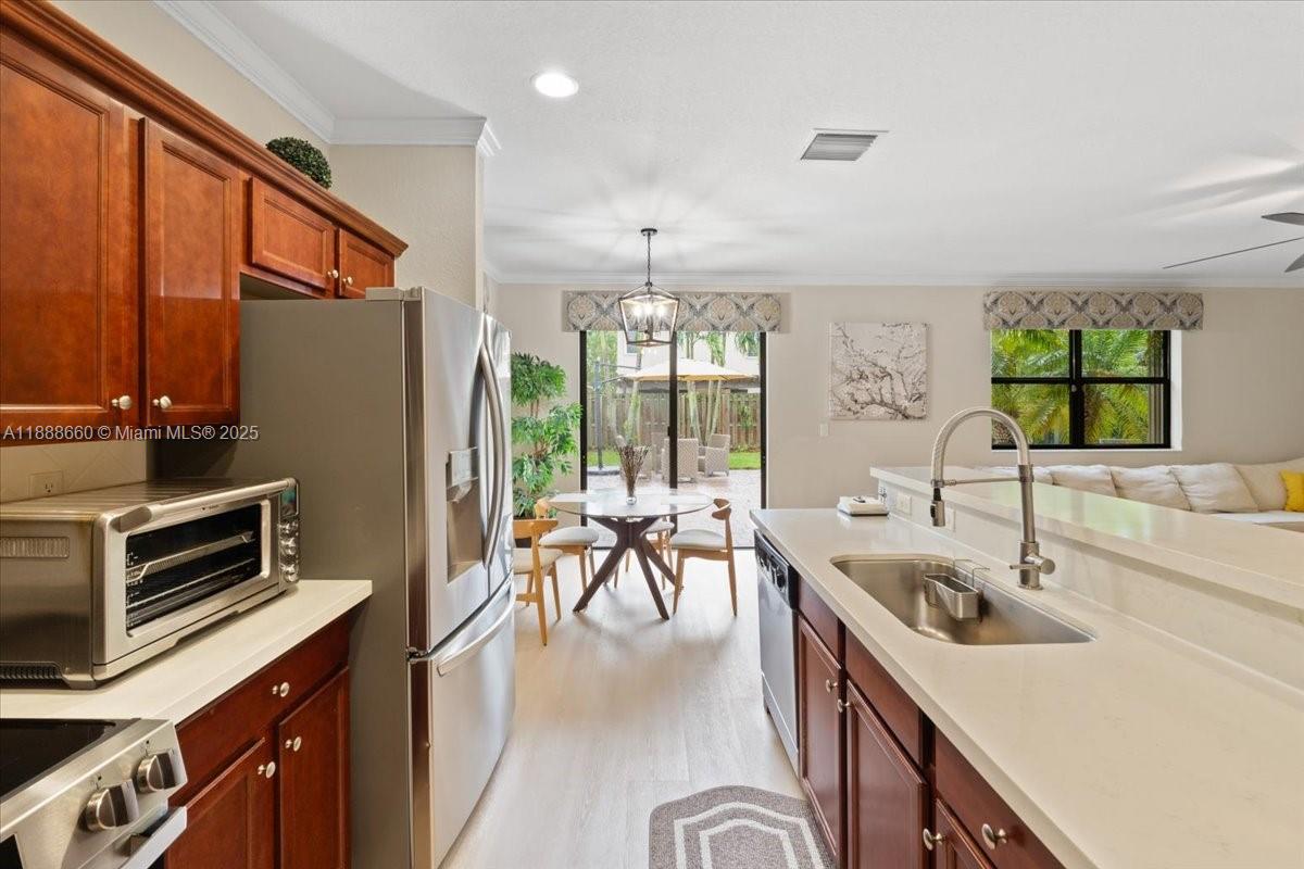 VENETIAN PARC WEST - Residential