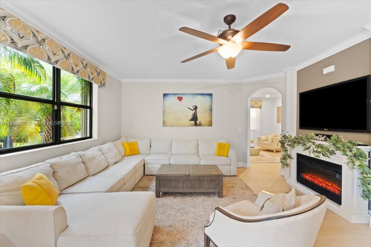 VENETIAN PARC WEST - Residential