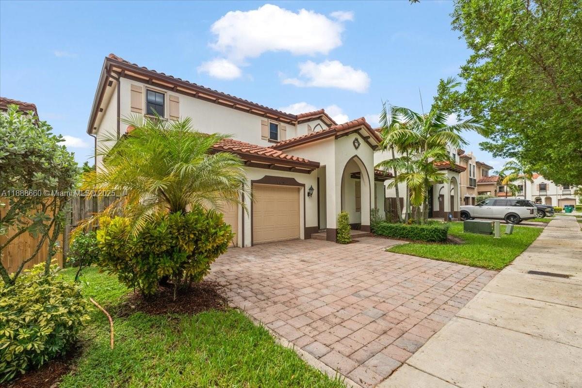 VENETIAN PARC WEST - Residential