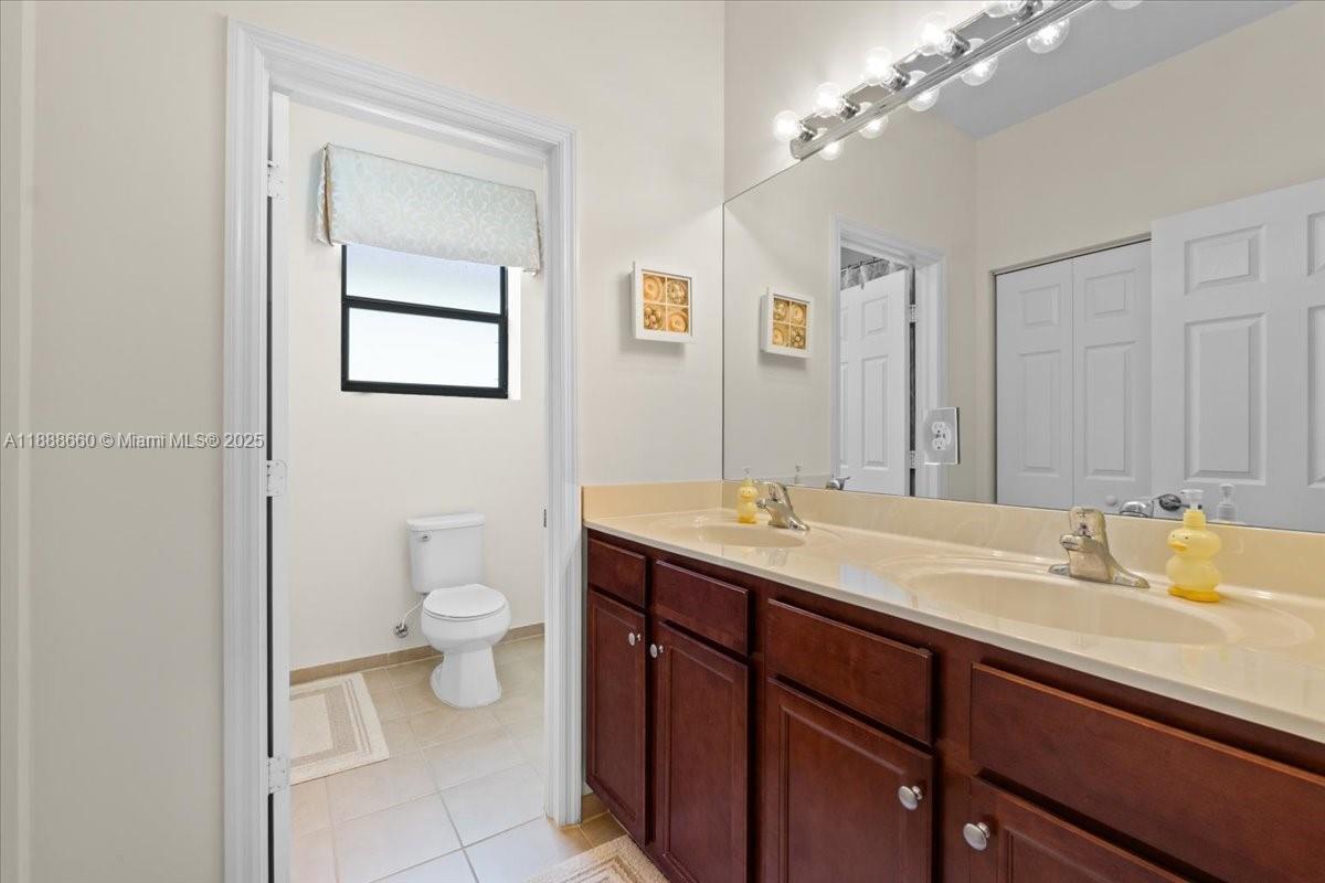 VENETIAN PARC WEST - Residential