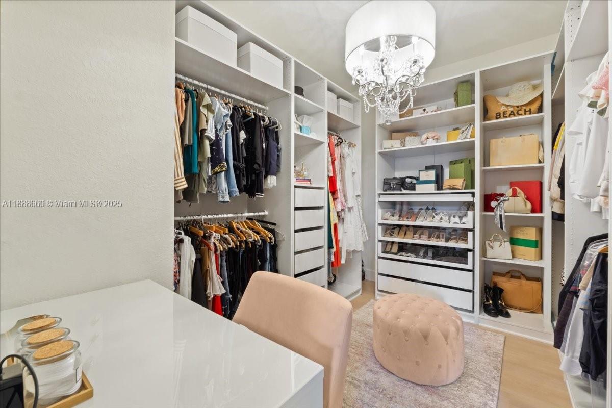 VENETIAN PARC WEST - Residential