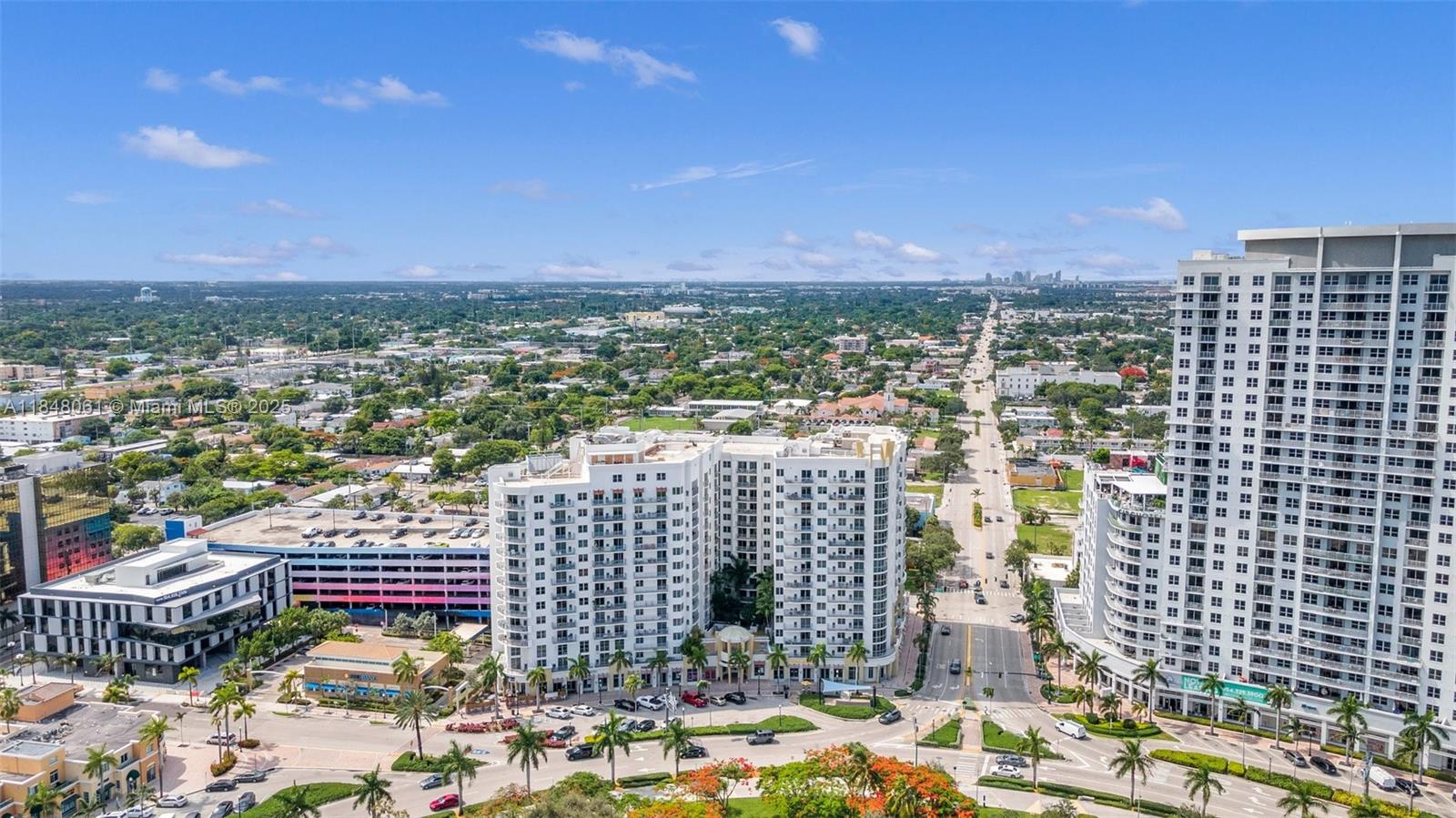 RADIUS CONDO - Residential