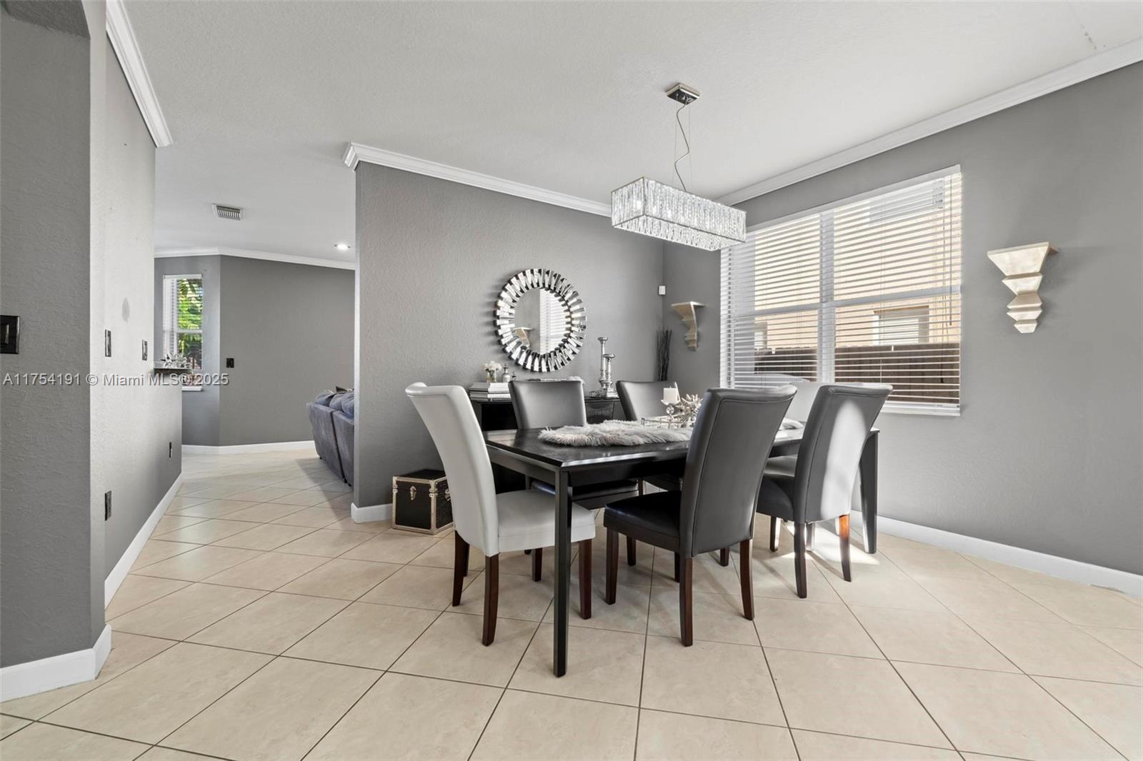 CRESTVIEW LAKES 1ST ADDN - Residential