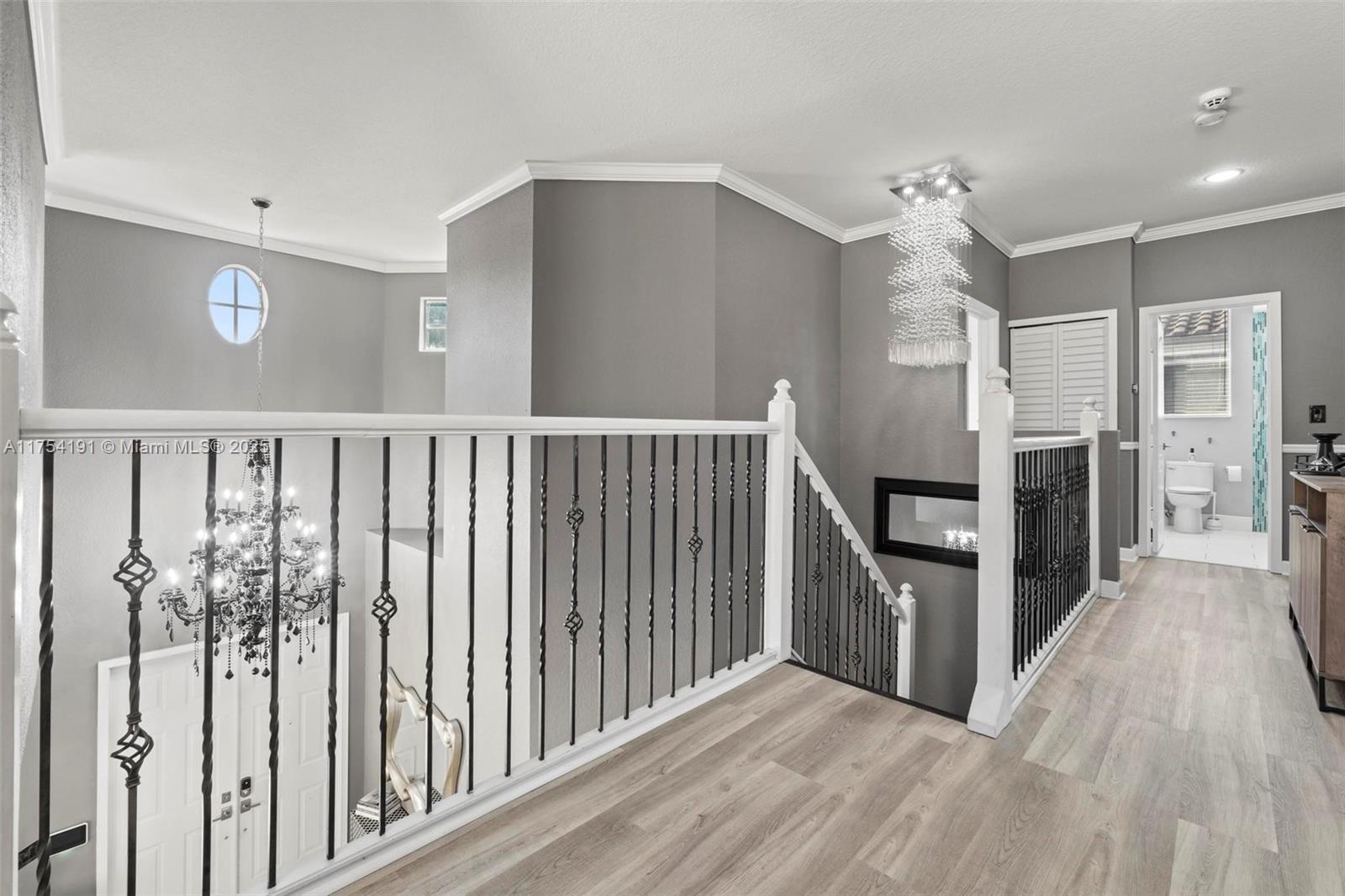 CRESTVIEW LAKES 1ST ADDN - Residential