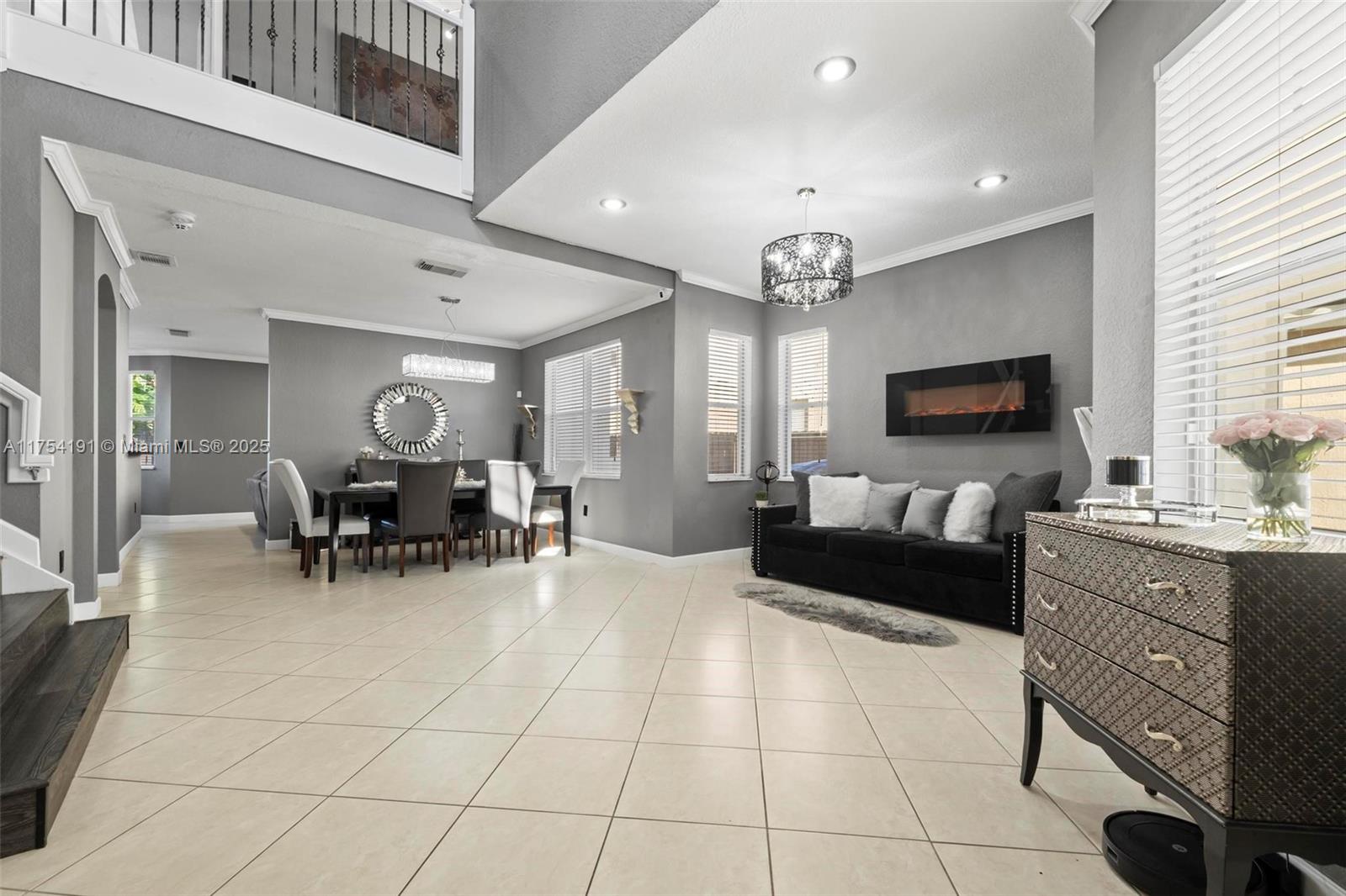 CRESTVIEW LAKES 1ST ADDN - Residential