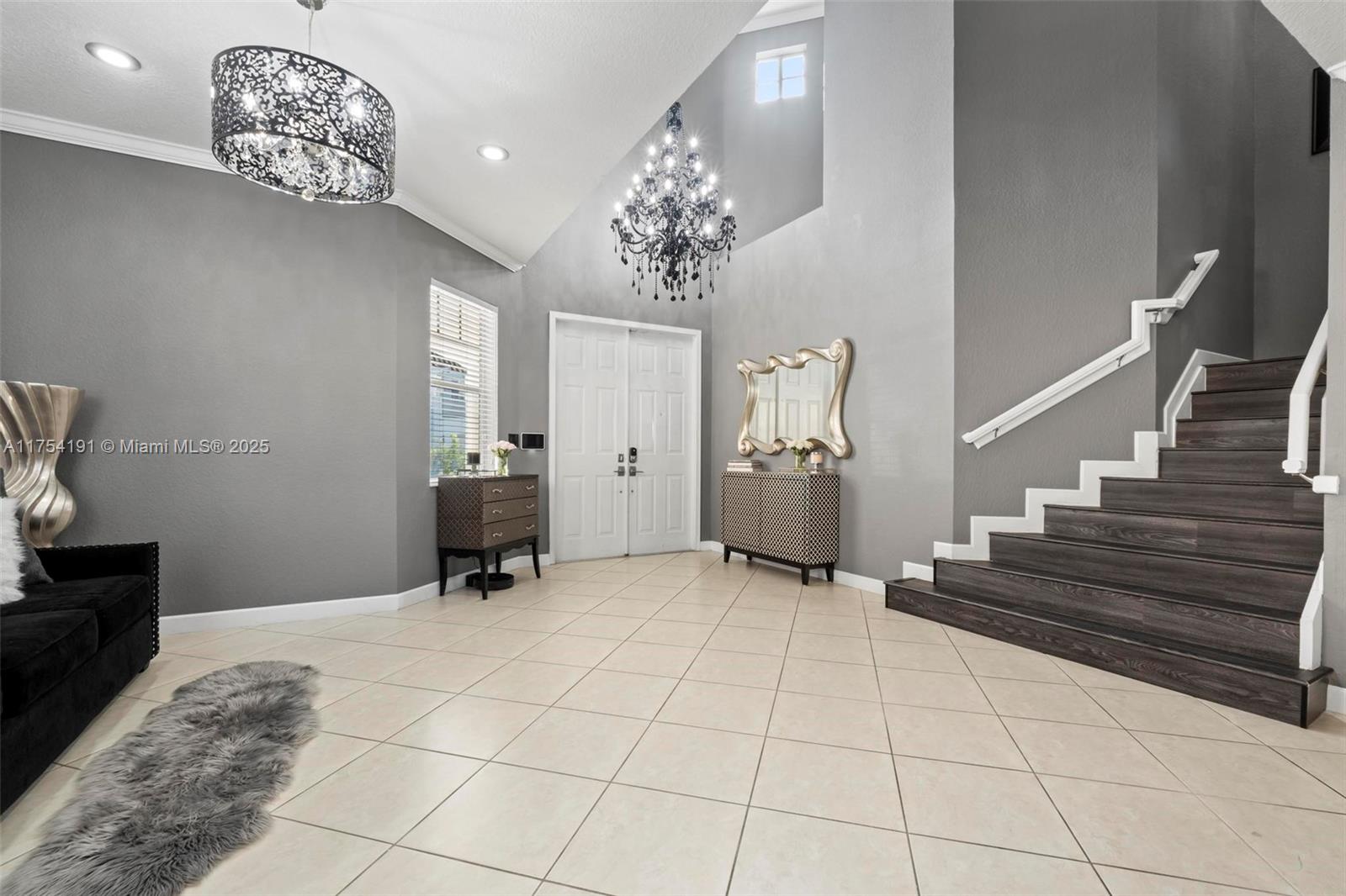 CRESTVIEW LAKES 1ST ADDN - Residential