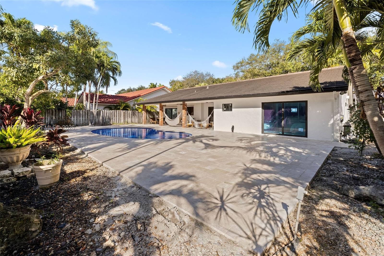 ROYAL OAKS - Residential