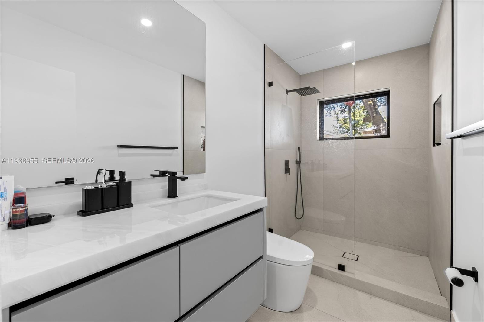 ROYAL OAKS - Residential